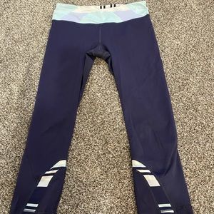 Lululemon Inspire Crop